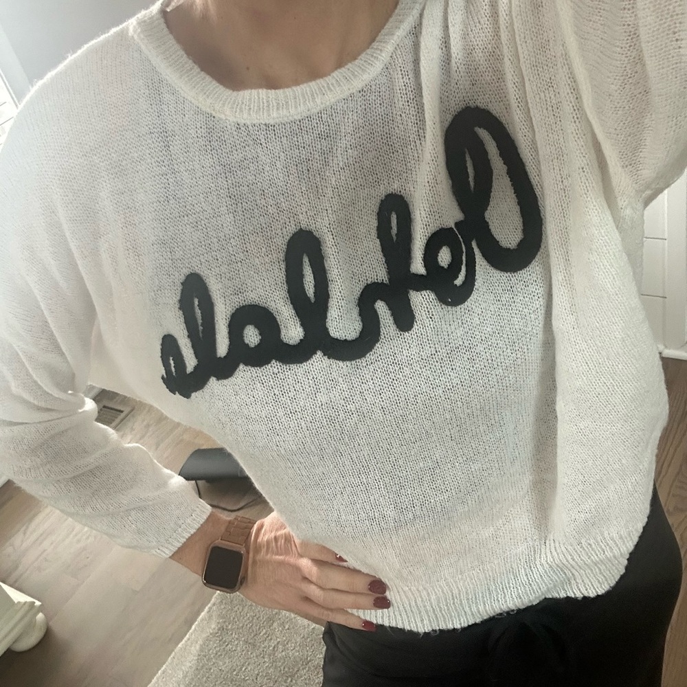 Sweater (graphic)